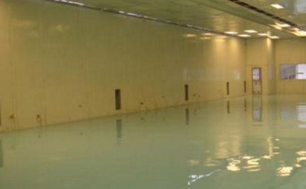 林芝自流平环氧地坪中涂